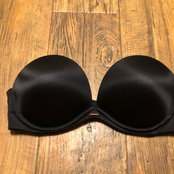 Black Strapless Bra